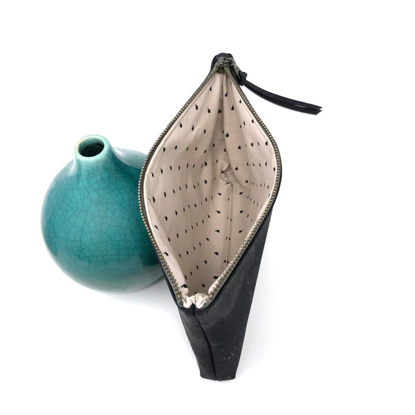 Slim Zip Pouch Sustainable Black Cork - 3 Sizes