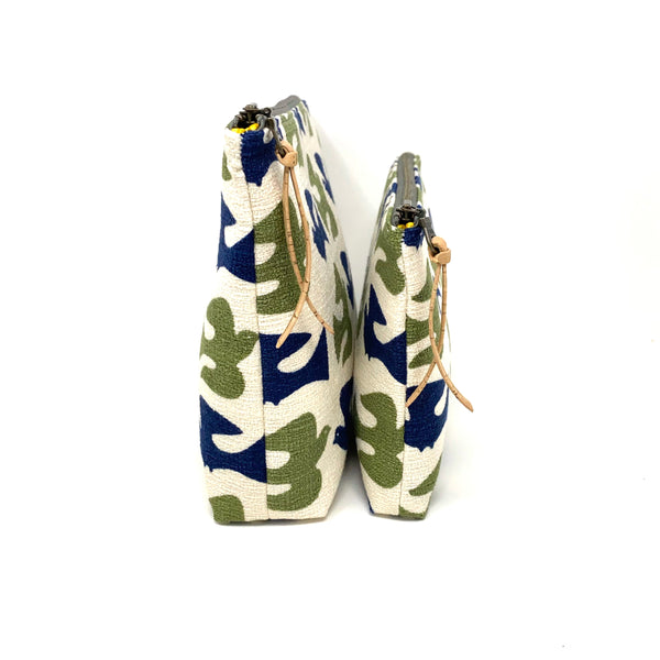 Slim Zip Pouch Navy & Olive On the Fly - 3 Sizes