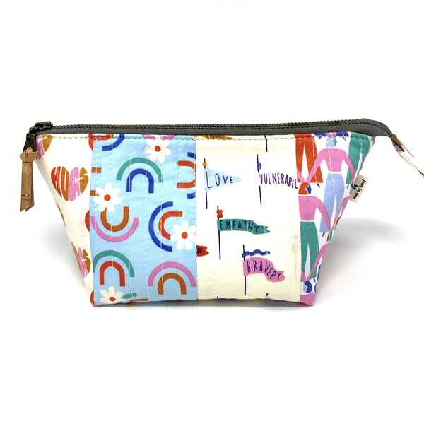 Open Wide Pouch Universal Love