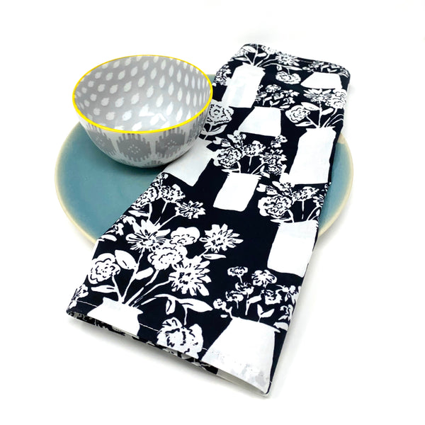 Organic Napkins - Set of 4 Black and White Bouquet