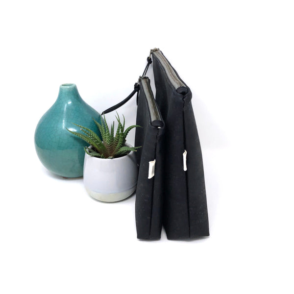 Slim Zip Pouch Sustainable Black Cork - 3 Sizes